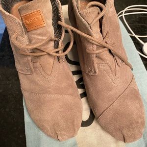 Toms Wedges